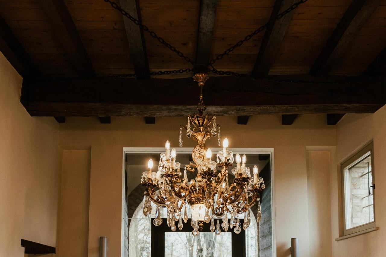 Locanda Del Re Guerriero San Pietro in Cerro Eksteriør billede