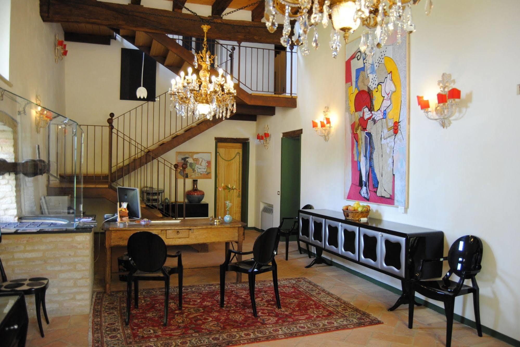 Locanda Del Re Guerriero San Pietro in Cerro Eksteriør billede